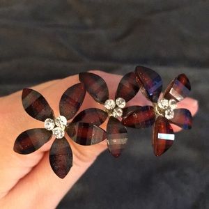 Flower hair pins